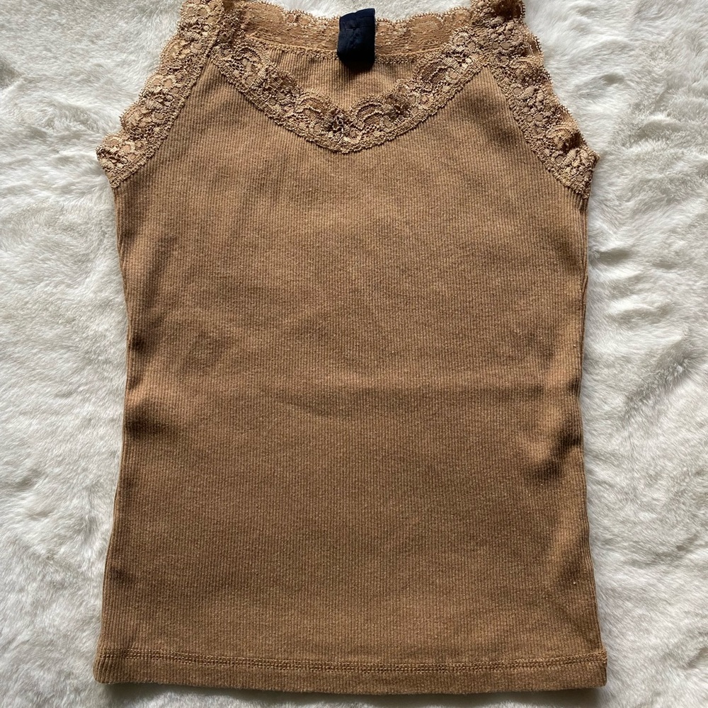New Gap tank top with lace Size X-Small